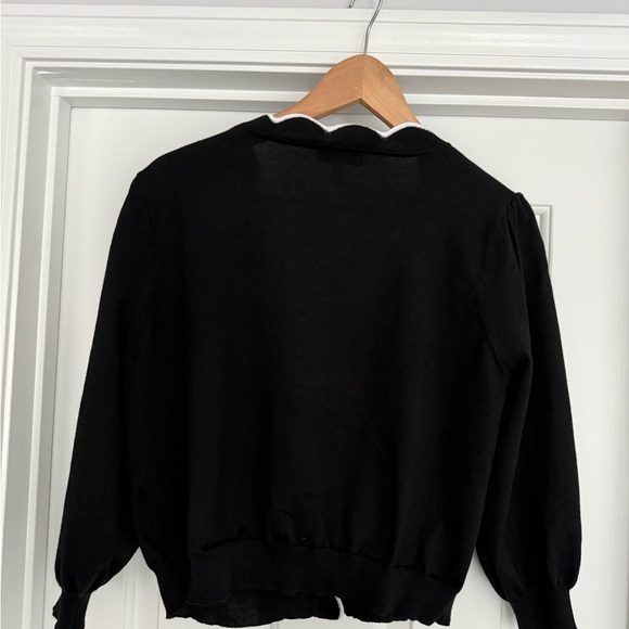 NWOT Scallop Trim Cardigan with Faux Pearls, Cap Sleeve - Picture 8 of 8